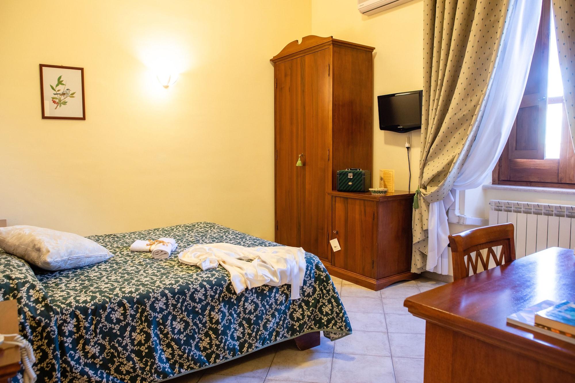 Il Cavalier D'arpino Hotel