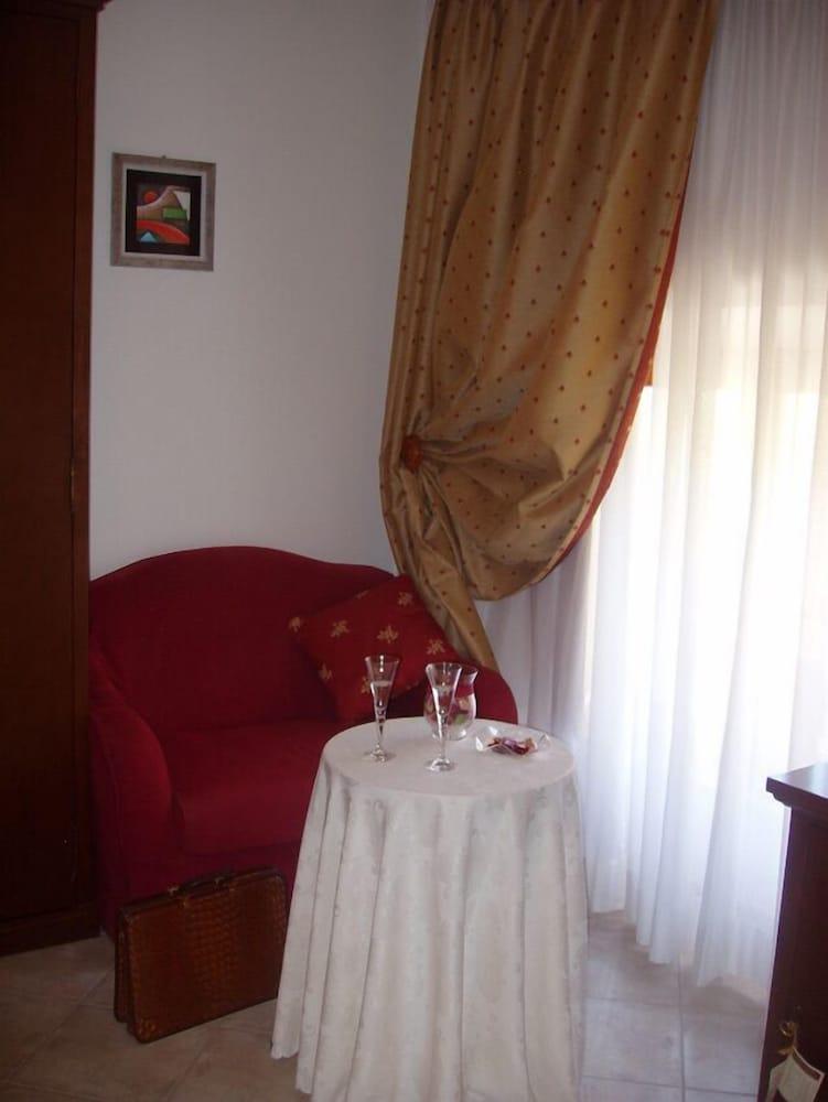 Il Cavalier D'arpino Hotel 3*