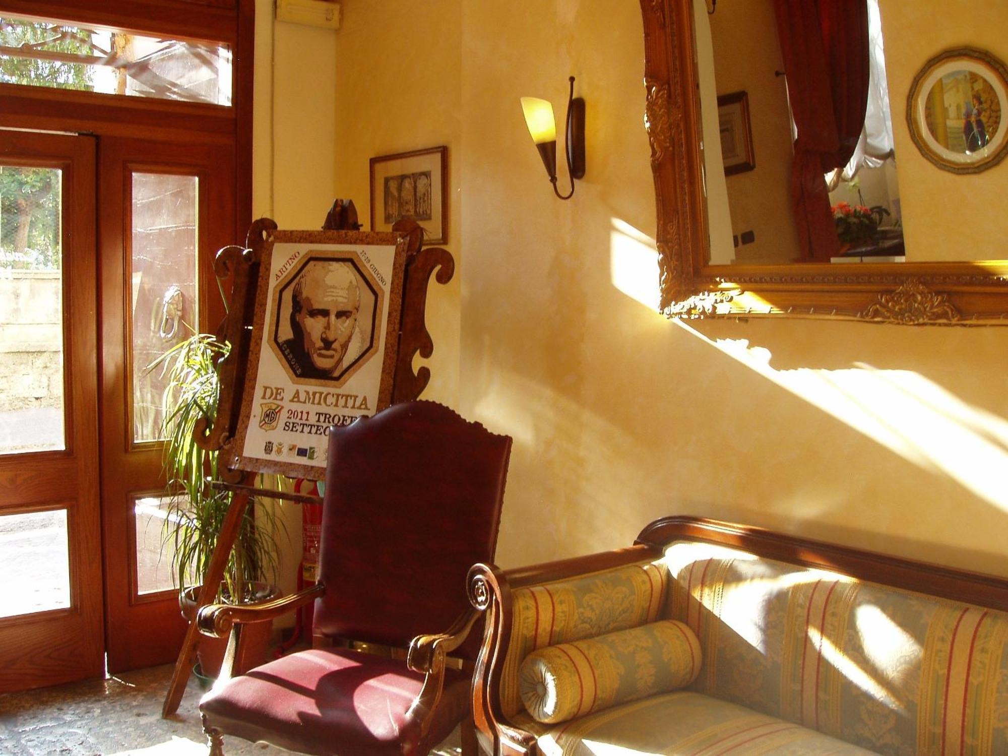 Hotel Il Cavalier D'arpino 3*
