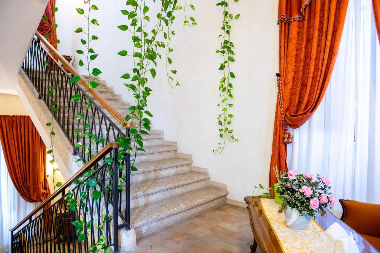 Il Cavalier D'arpino Hotel 3*